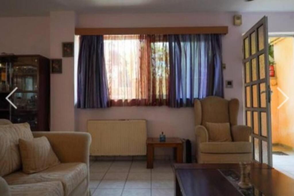 George 'S Nest Apartman Ájosz Szpirídon Kültér fotó